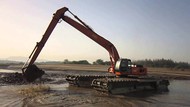    Hitachi ZX200 RIVER