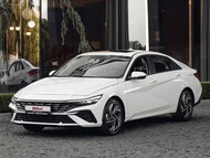  Hyundai Elantra White